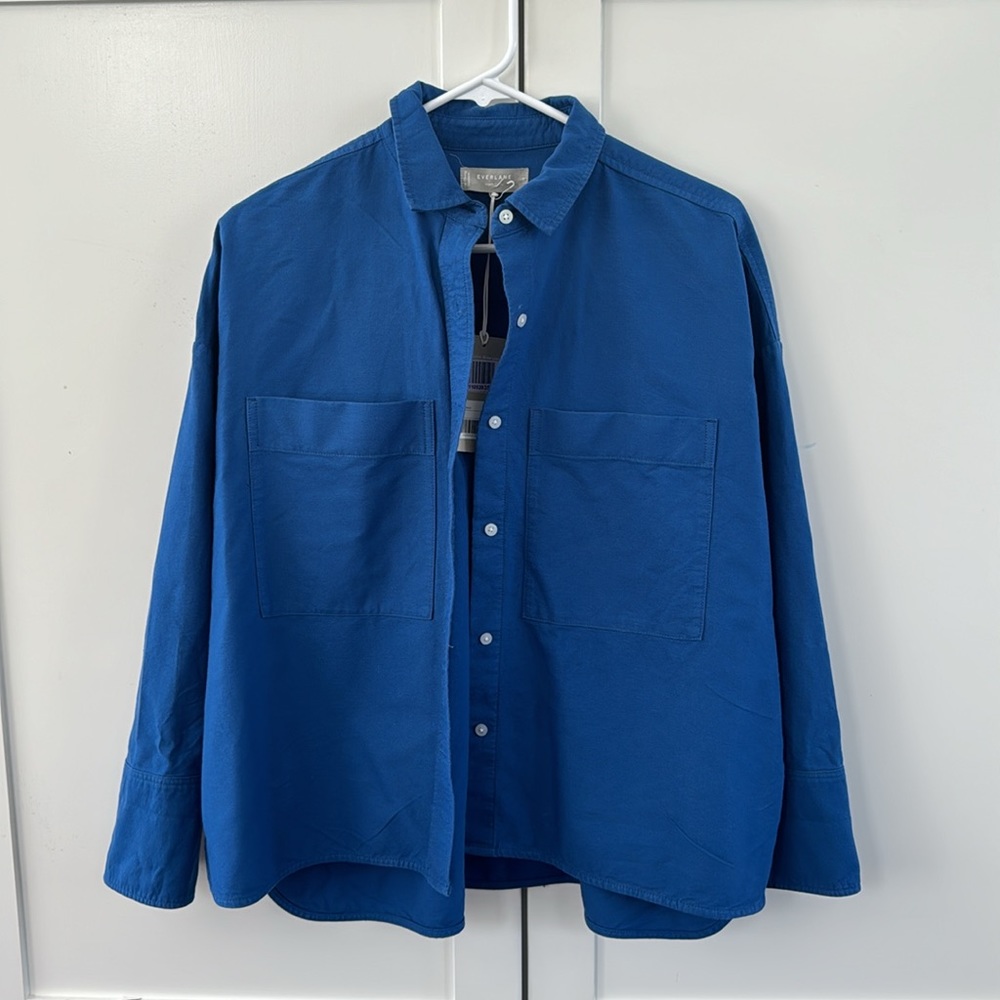 Everlane Boxy Oxford in S deep blue
